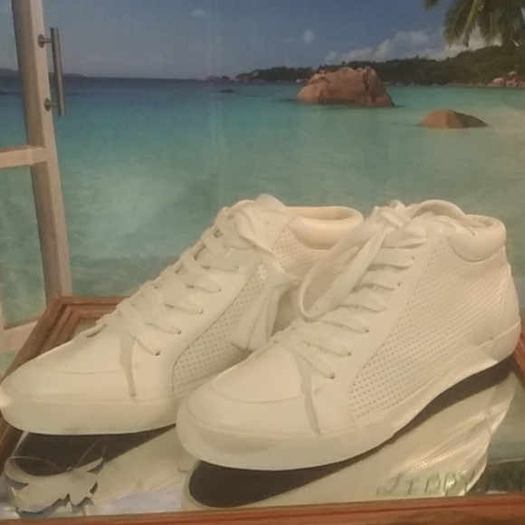 UNR8ED Other - 🤩3/$30-New UNR8ED White High Tops 11